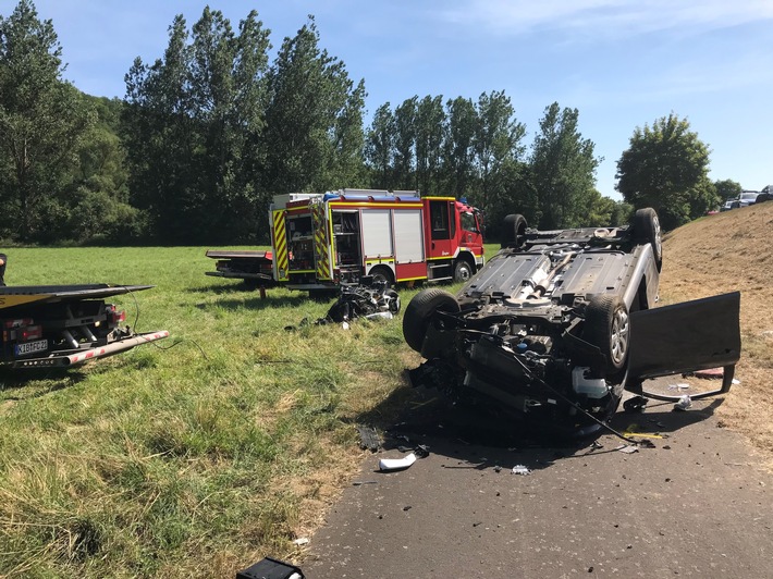 POL-PDKL: tödlicher Verkehrsunfall