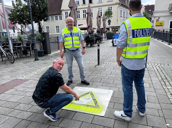 POL-HF: Achtung Taschendiebstahl - Polizei warnt vor Trickdieben - Sprühaktion in der Innenstadt - bitte kreisweit veröffentlichen