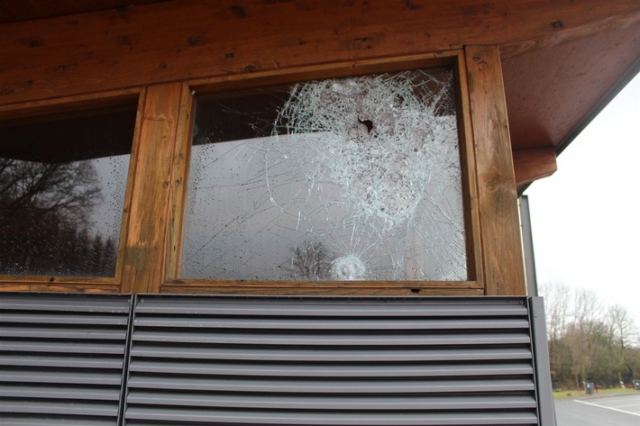 POL-MK: Vandalismus auf Autobahn-Rastplatz "Hunscheid"