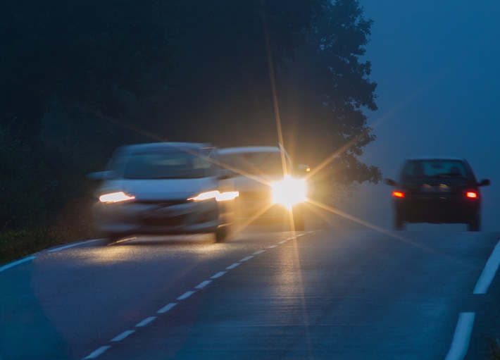 LKA-RP: Licht-Test-Aktion 2021 für mehr Sicherheit im Straßenverkehr: "Gutes Licht! Gute Fahrt! - Mach den Licht-Test!"