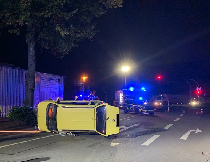 FW-GLA: Verkehrsunfall- Zwei Leichtverletzte