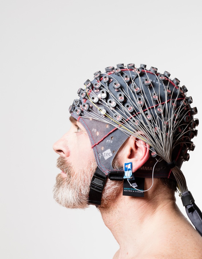 Revolutionäre Schlaganfalltherapie durch Brain-Computer Interface und Neurotechnologie - BILD