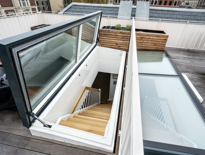 PR LAMILUX: First-class roof access