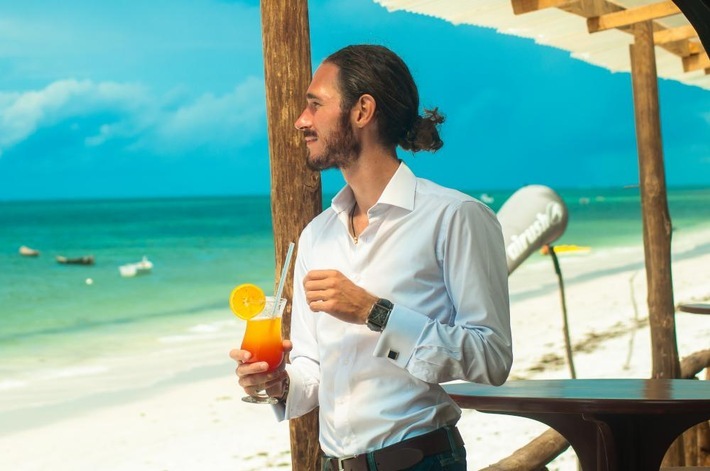 Online-Business-Mentor Robert Roth führt intuitive Coaches, Berater und Trainer zu Wachstum und Erfolg / Weiterer Text über ots und www.presseportal.de/nr/161017 / Die Verwendung dieses Bildes ist für redaktionelle Zwecke unter Beachtung ggf. genannter Nutzungsbedingungen honorarfrei. Veröffentlichung bitte mit Bildrechte-Hinweis.
