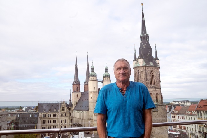Bürgerdelegation Sachsen-Anhalt Armin Trautwein: "Mein Ehrenamt ist wie eine Reise durch viele spannende Kulturen" // (c) Staatskanzlei / Daniel Baumann / Weiterer Text über ots und www.presseportal.de/nr/157804 / Die Verwendung dieses Bildes ist für redaktionelle Zwecke unter Beachtung ggf. genannter Nutzungsbedingungen honorarfrei. Veröffentlichung bitte mit Bildrechte-Hinweis.