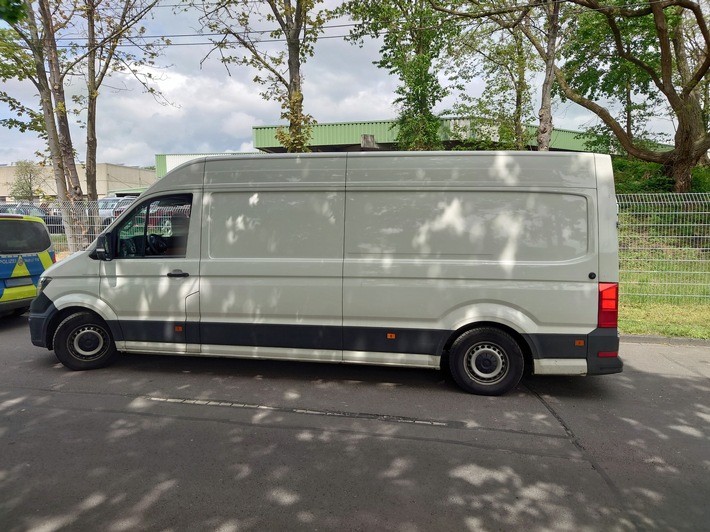 POL-KS: Verkehrspolizisten stoppen um 46 Prozent überladenen Kleintransporter in Kassel