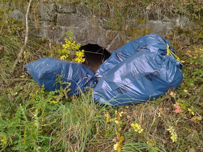 DBU: Bonde: Müll in Wald und Natur ein großes Ärgernis