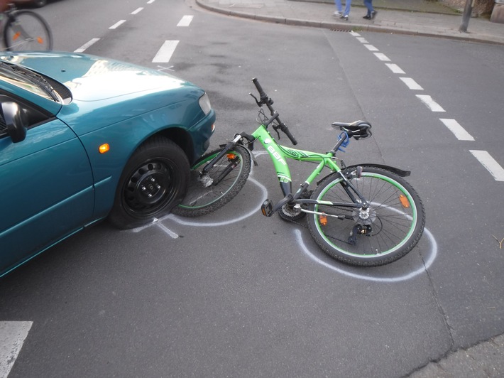 POL-DN: Zwei Radfahrer bei zwei Unfällen verletzt