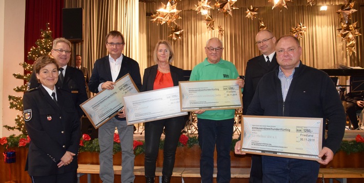 POL-NB: Benefizkonzert des Polizeireviers Friedland mit Rekordsumme von 11.130 Euro Spendengeldern