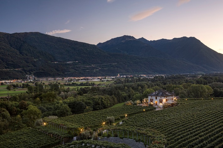 Schlafen im Tessiner Weinberg / Kleine Auszeit im Herbst bei milden Temperaturen bis in den November hinein