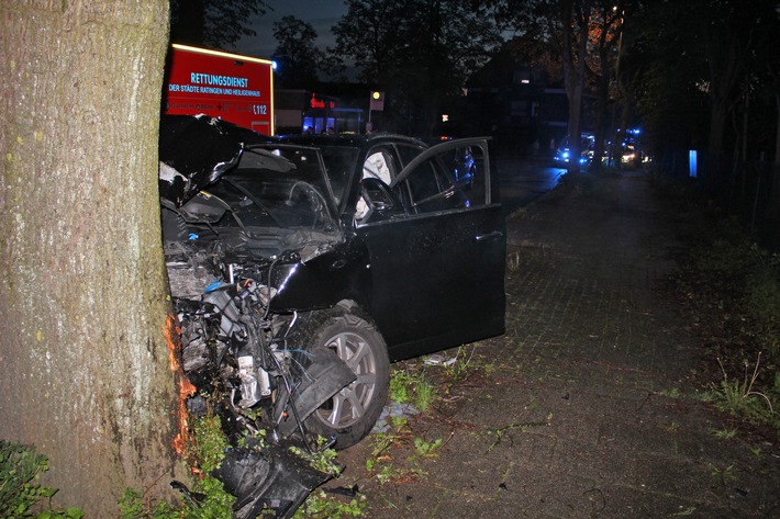 POL-ME: Zwei Frauen nach schwerem Verkehrsunfall im Krankenhaus - Heiligenhaus - 210569