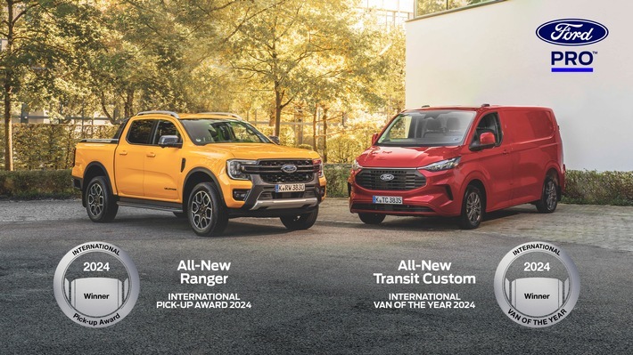 Doppelsieg für Ford Pro: Der neue Ford Ranger (li.) gewinnt den International Pick-up Award (IPUA) und der neue Ford Custom Transit wird zum International Van of the Year (IVOTY) gekürt. / Weiterer Text über ots und www.presseportal.de/nr/6955 / Die Verwendung dieses Bildes für redaktionelle Zwecke ist unter Beachtung aller mitgeteilten Nutzungsbedingungen zulässig und dann auch honorarfrei. Veröffentlichung ausschließlich mit Bildrechte-Hinweis.