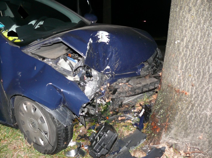 POL-MI: Alkoholisierter Auto-Fahrer schwer verletzt