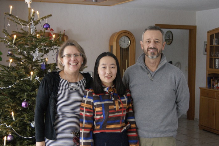 Besondere Begegnungen zu Weihnachten / Experiment e.V. vermittelt internationale Studierende in Gastfamilien