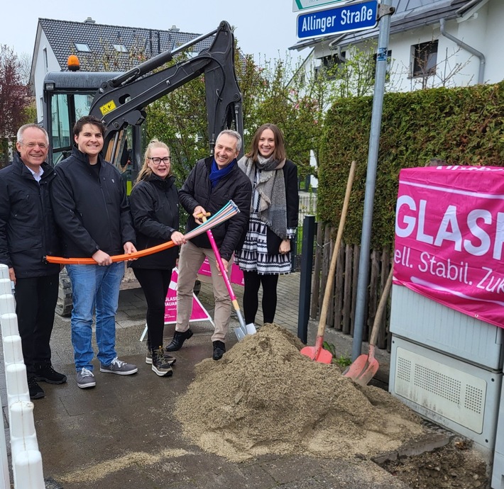 Telekom startet Glasfaserausbau Teil 1 in Puchheim