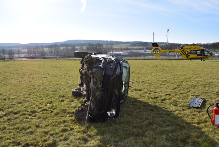POL-PDKL: A62/Reichweiler, Pkw überschlägt sich - Fahrerin schwerverletzt