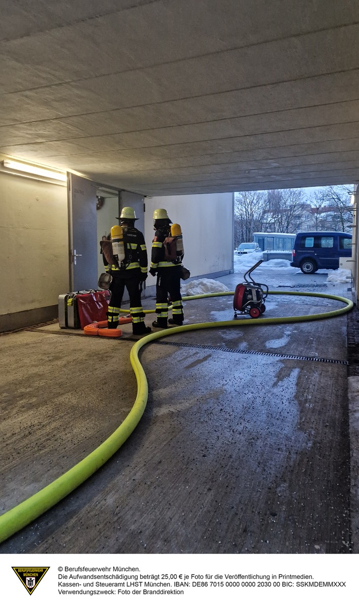 FW-M: Kellerbrand durch Brandmeldeanlage gemeldet (Schwabing)