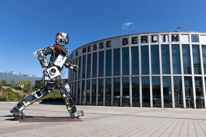 Wertgarantie bringt den "Wertgigant" ins Sustainability Village der IFA