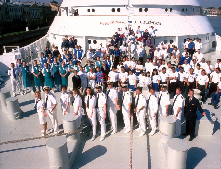 Happy Birthday, COLUMBUS / Seit fünf Jahren reist das beliebte
Hapag-Lloyd Kreuzfahrtschiff um die Welt
