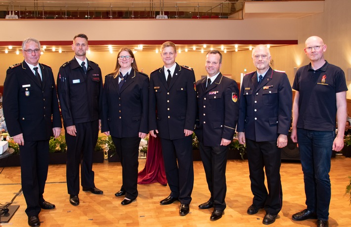 Bundesjugendleitung der Deutschen Jugendfeuerwehr mit großen Mehrheiten gewählt