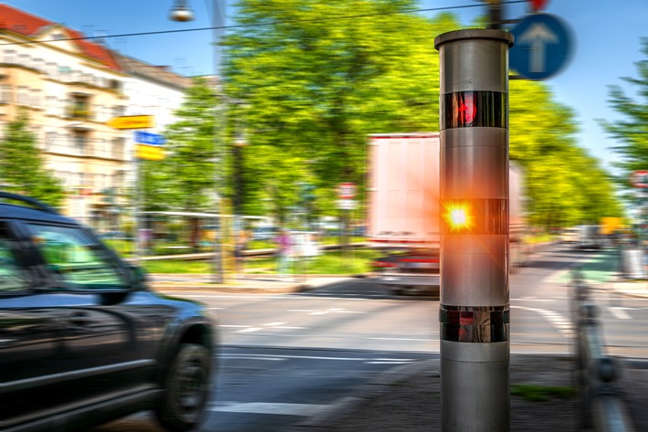 Verfassungsgerichtshof in Koblenz mit fataler Entscheidung: Bußgeldvorwürfe bei Geschwindigkeitsverstößen auch ohne Rohmessdaten der Blitzer rechtens