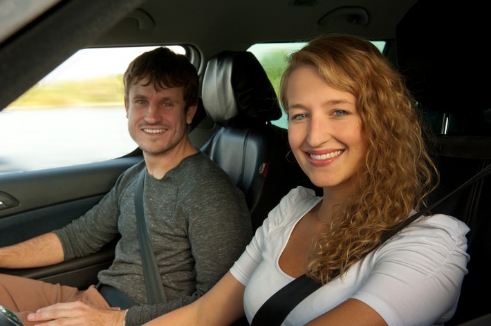 Étude Allianz: la jeunesse suisse toujours férue de voitures