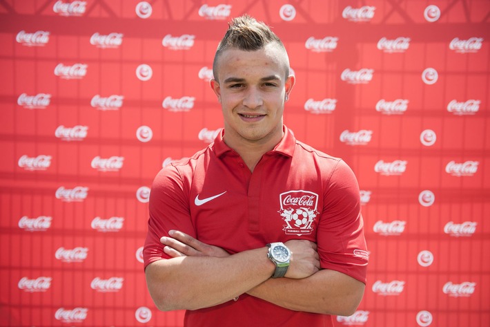 Xherdan Shaqiri kommt ans Final-Wochenende der Coca-Cola Junior League / Zehn Jahre Coca-Cola Junior League (BILD)