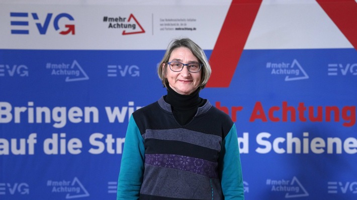EVG Bayern: Carola Schein fordert #mehrAchtung