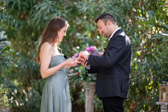 Wir sagen Ja! Einladung zur "Hochzeit auf den zweiten Blick" ab morgen immer mittwochs auf Joyn