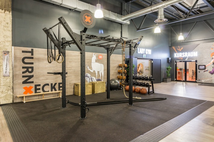 FitX Fitnessstudio Berlin-Ku&#039;damm: Ab dem 24.10.2020 wieder frisch renoviert geöffnet