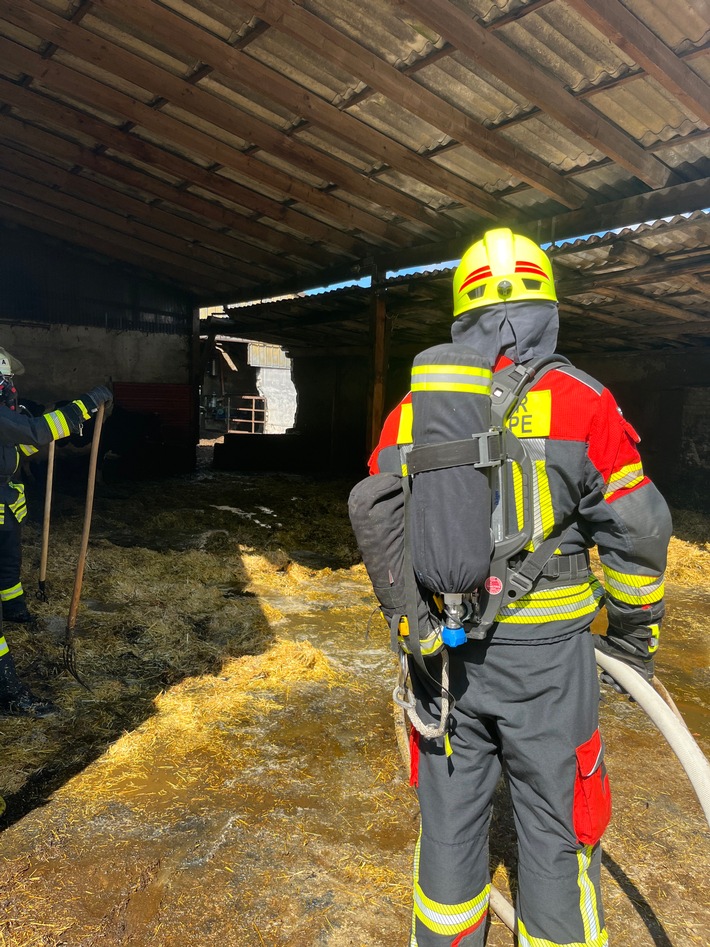 FW-SE: Feuer auf einem landwirtschaftlichen Betrieb