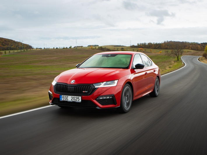 Dynamisches Sportpaket: top ausgestatteter SKODA OCTAVIA RS PLUS ab 43.056 Euro