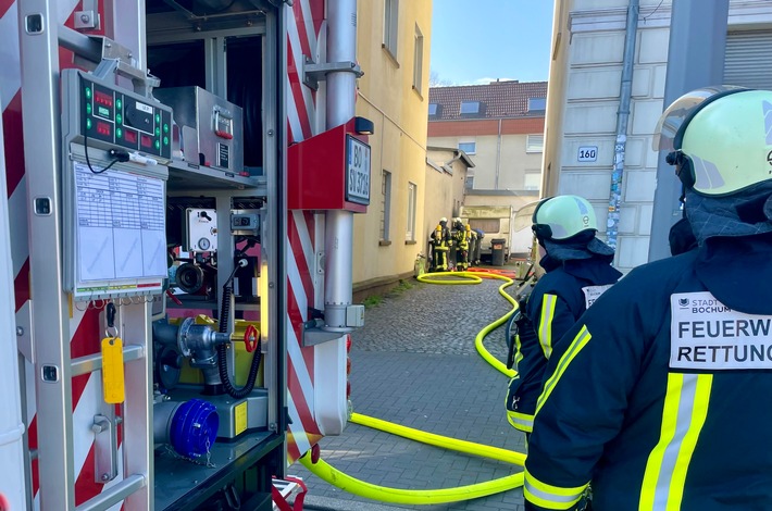 FW-BO: Brand in Bochum Langendreer