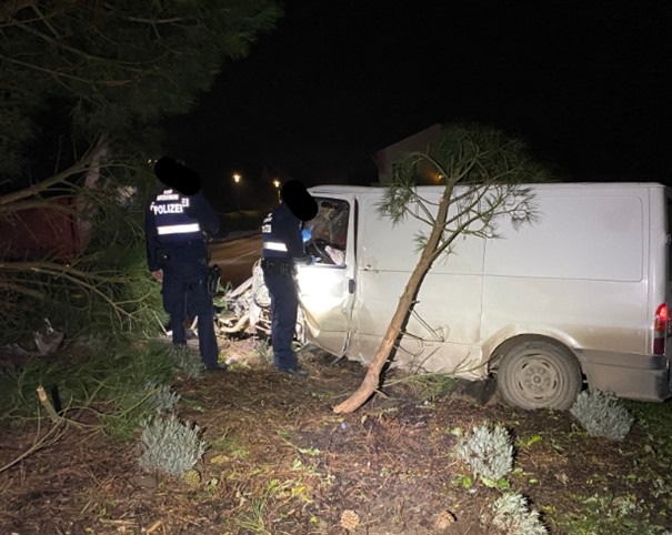 POL-PDLD: Unfall unter Alkoholeinfluss