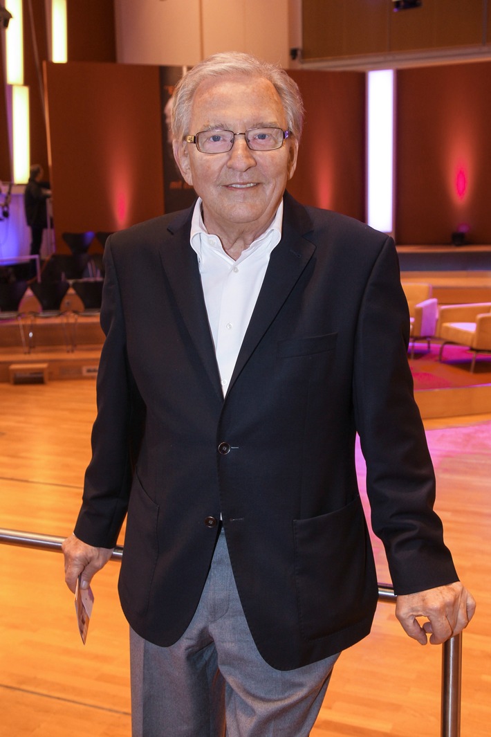 Ex-"Tagesschau"-Sprecher Jo Brauner: "Versprechen ist menschlich" / Der Pensionär spricht im Apothekenmagazin "Senioren Ratgeber" über die Herausforderungen des Sprecher-Berufs und das Älterwerden