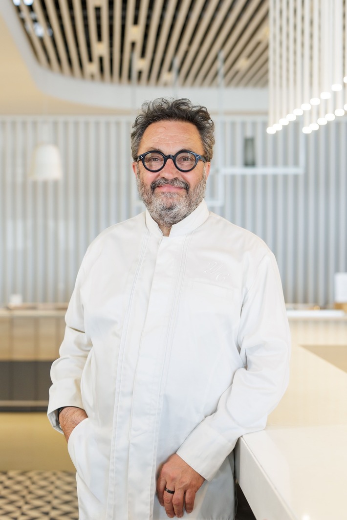 Air France präsentiert in ihren Langstrecken-Lounges am Flughafen Paris-Charles de Gaulle neue kulinarische Kreationen von Yves Camdeborde