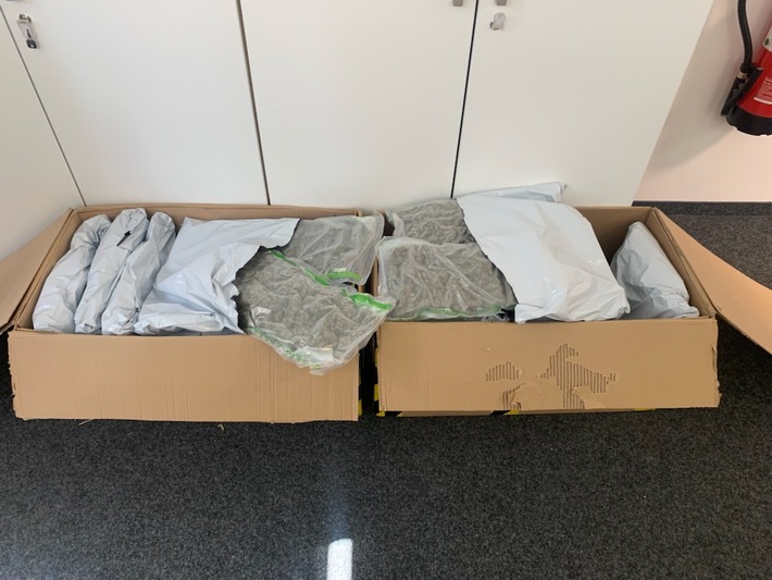 HZA-P: Zoll zieht Paketsendungen mit mehr als 25 Kilogramm Marihuana aus dem Verkehr / Zollfahndungsamt Berlin Brandenburg übernimmt die Ermittlungen