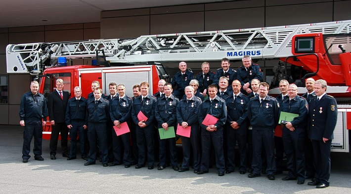 FW-E: Verleihung von Feuerwehr-Ehrenzeichen