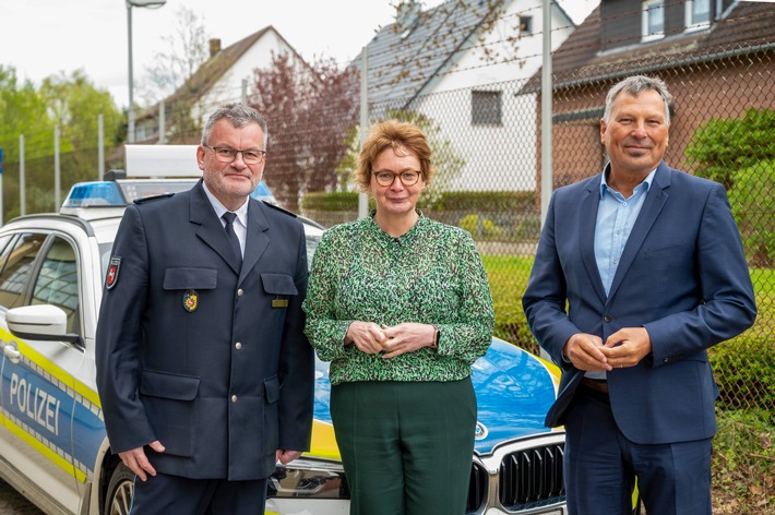 POL-BS: Die Niedersächsische Ministerin für Inneres und Sport Daniela Behrens hat am 24.04.2023 ihren Antrittsbesuch bei der Polizeidirektion Braunschweig absolviert.