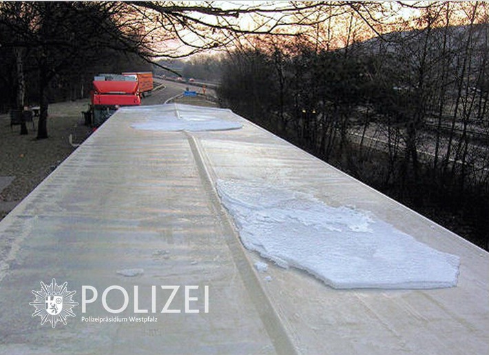 POL-PPWP: Eisplatten unbedingt vor der Fahrt entfernen!