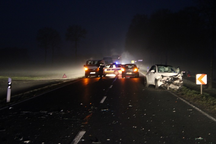 POL-COE: Lüdinghausen, Seppenrade/ Glatteis führte auf der B474 zu einem schweren Verkehrsunfall