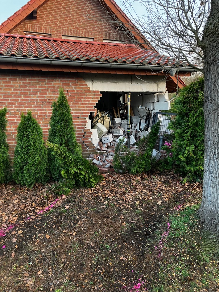 FW Paderborn: Verkehrsunfall Sander-Bruch-Straße