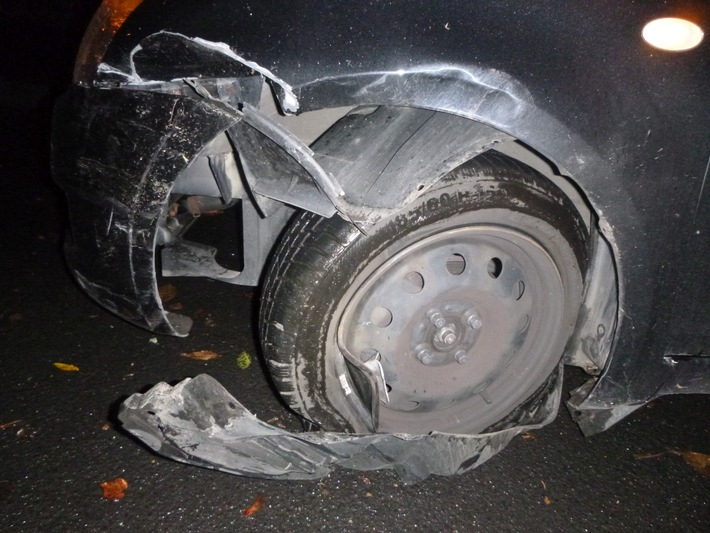 POL-KS: Kassel: Suzuki Swift-Besitzerin erlebt böse Überraschung: Auto bei Unfallflucht erheblich beschädigt; Zeugen gesucht