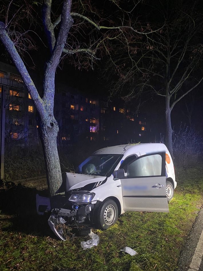 POL-SN: Verkehrsunfall mit zwei Verletzten in Schwerin