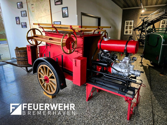 FW Bremerhaven: 2. historische Wachbesichtigung bei der Feuerwehr Bremerhaven