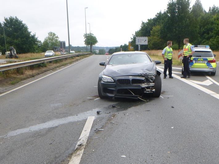 POL-BI: OWD in Bielefeld wegen Alleinunfall gesperrt