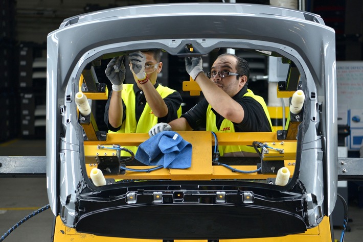 PM: DHL opens Electric Vehicle Center of Excellence in Slovakia