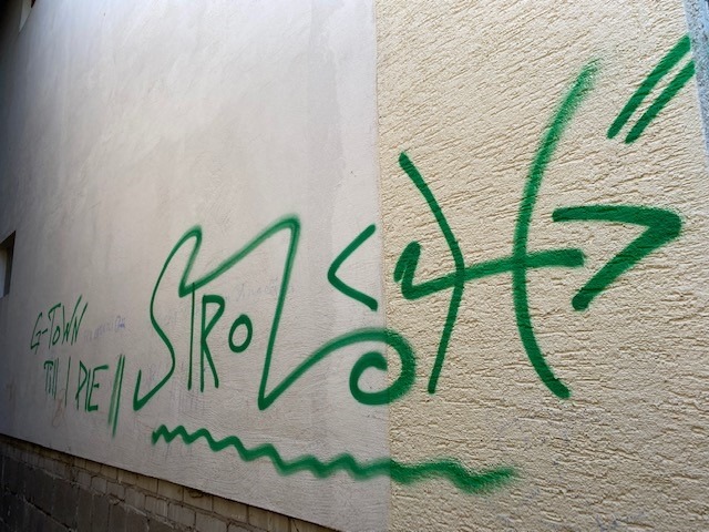 POL-PDNW: Sachbeschädigung durch Graffiti-Schmiererei