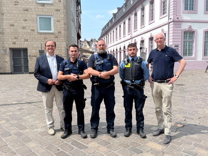 POL-PPTR: Im Doppelpack für Sicherheit und Bürgernähe: Polizei und Ordnungsamt gemeinsam in Trier auf Streife