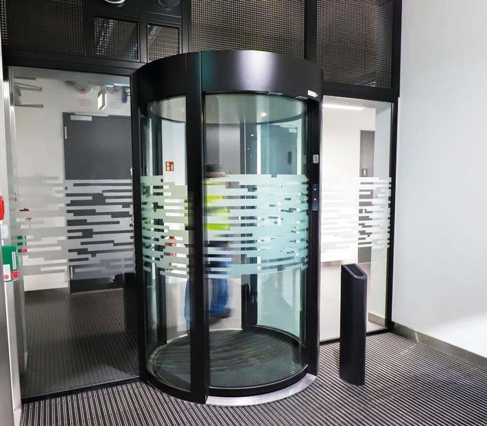 Boon Edam stattet NTTs Frankfurt 4 Data Center mit Hochsicherheitstüren aus